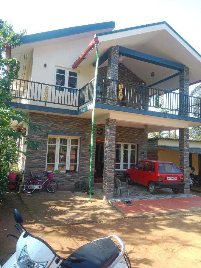 Halase Homestay Mudigere Bagian luar foto