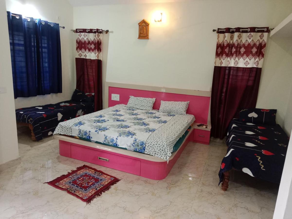 Halase Homestay Mudigere Bagian luar foto