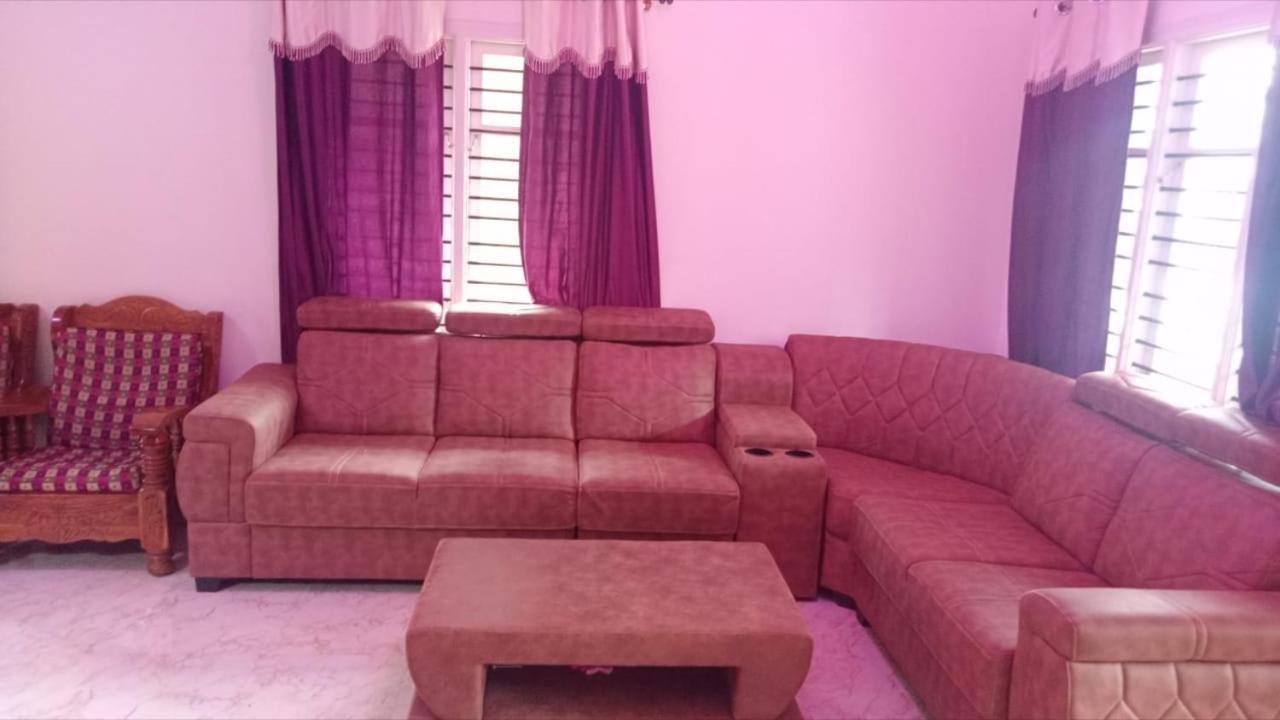 Halase Homestay Mudigere Bagian luar foto