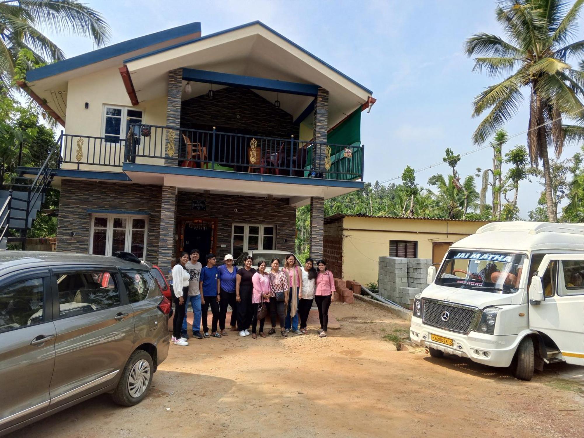 Halase Homestay Mudigere Bagian luar foto