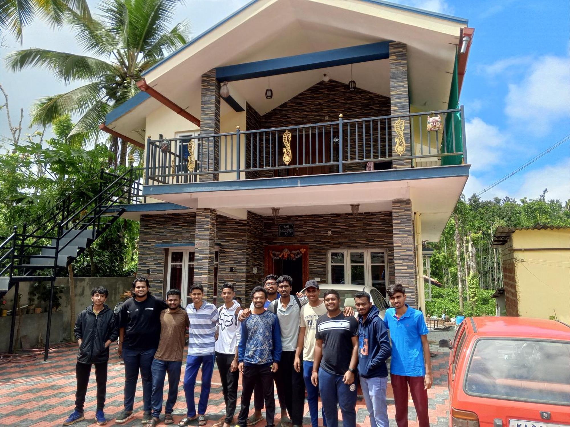 Halase Homestay Mudigere Bagian luar foto