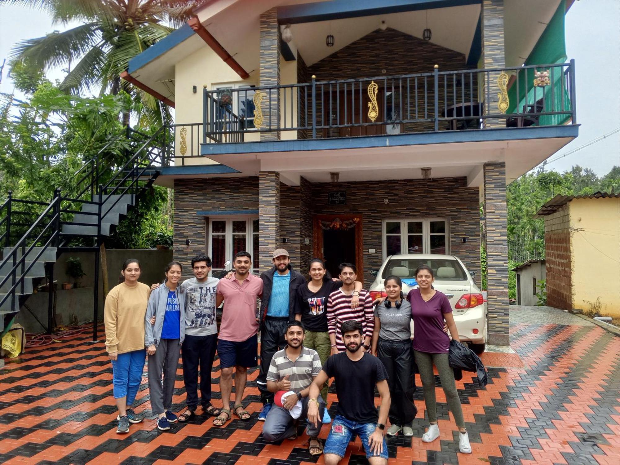Halase Homestay Mudigere Bagian luar foto